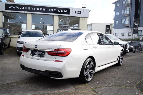 2017 BMW 740e thumbnail