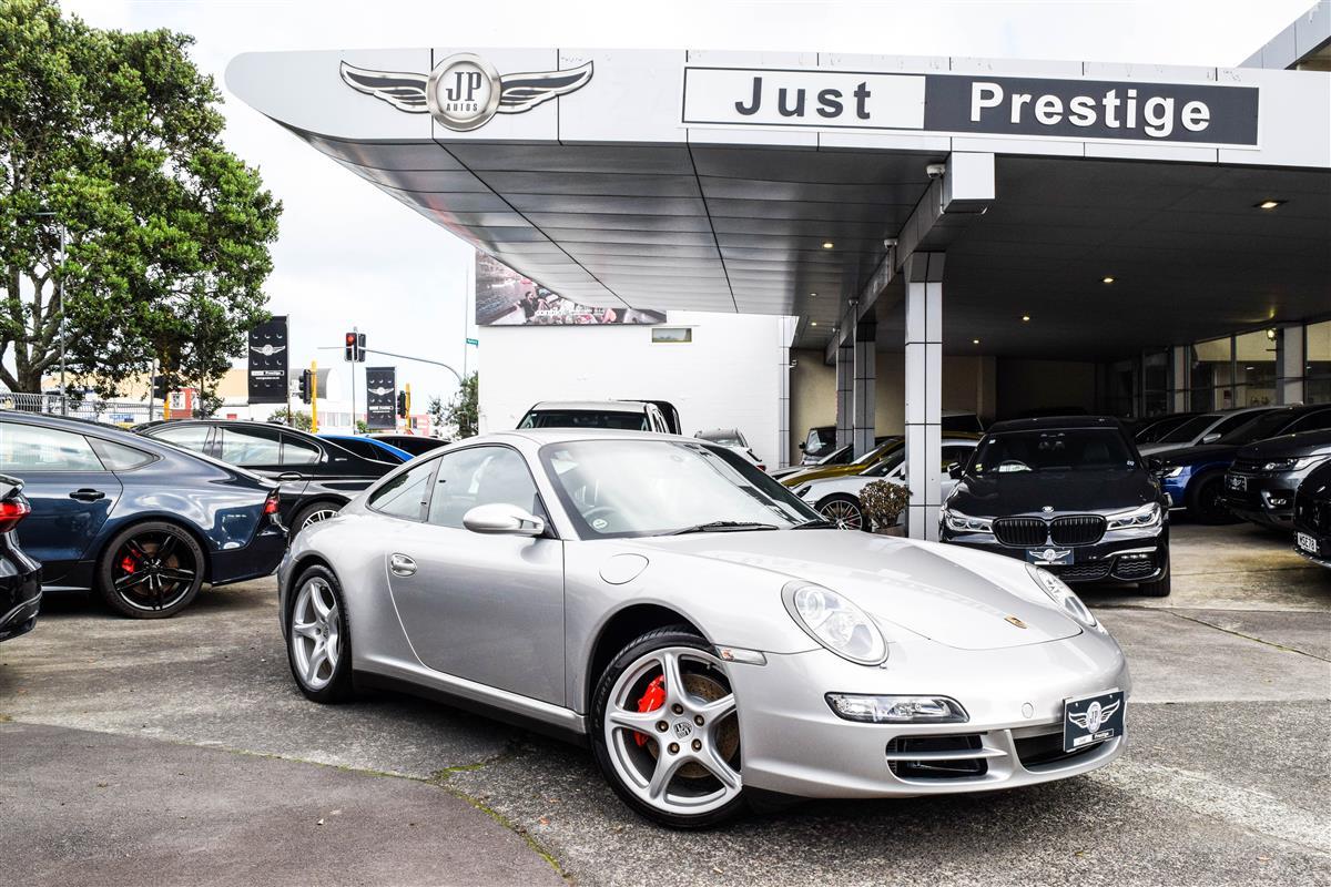 2008 Porsche 911 thumbnail