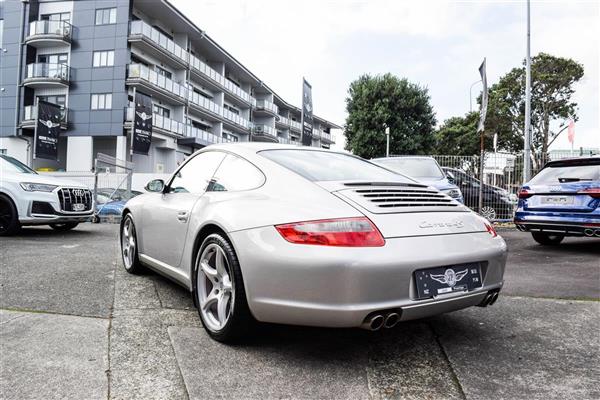 2008 Porsche 911 thumbnail