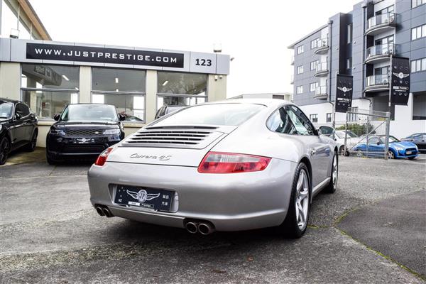 2008 Porsche 911 thumbnail