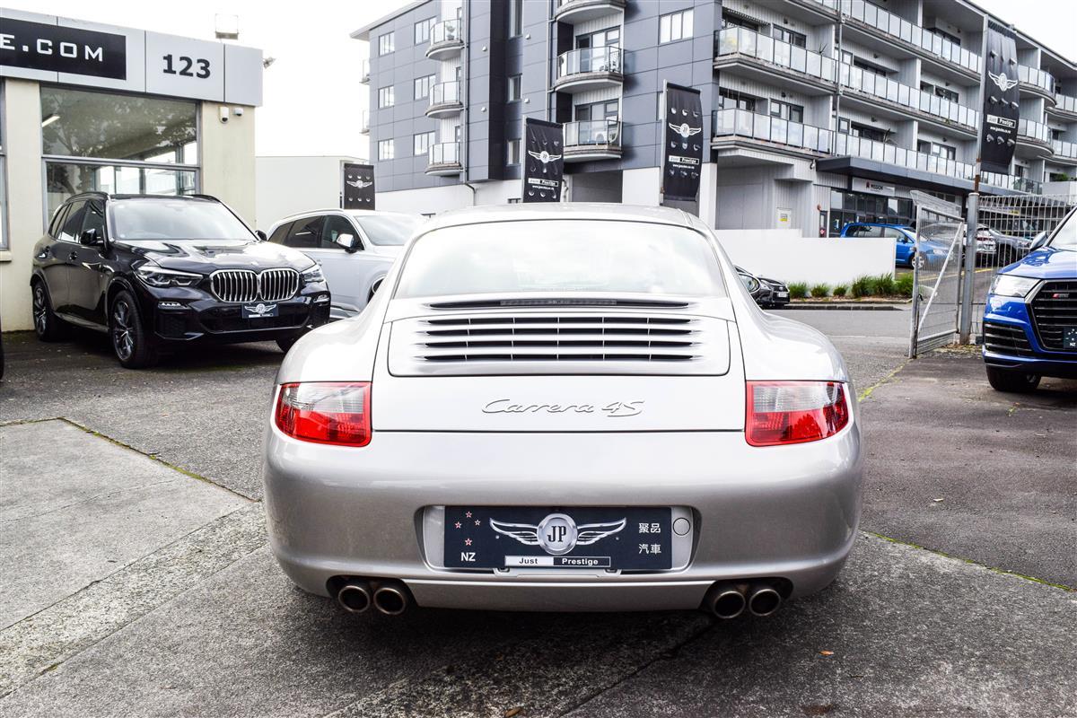 2008 Porsche 911 thumbnail