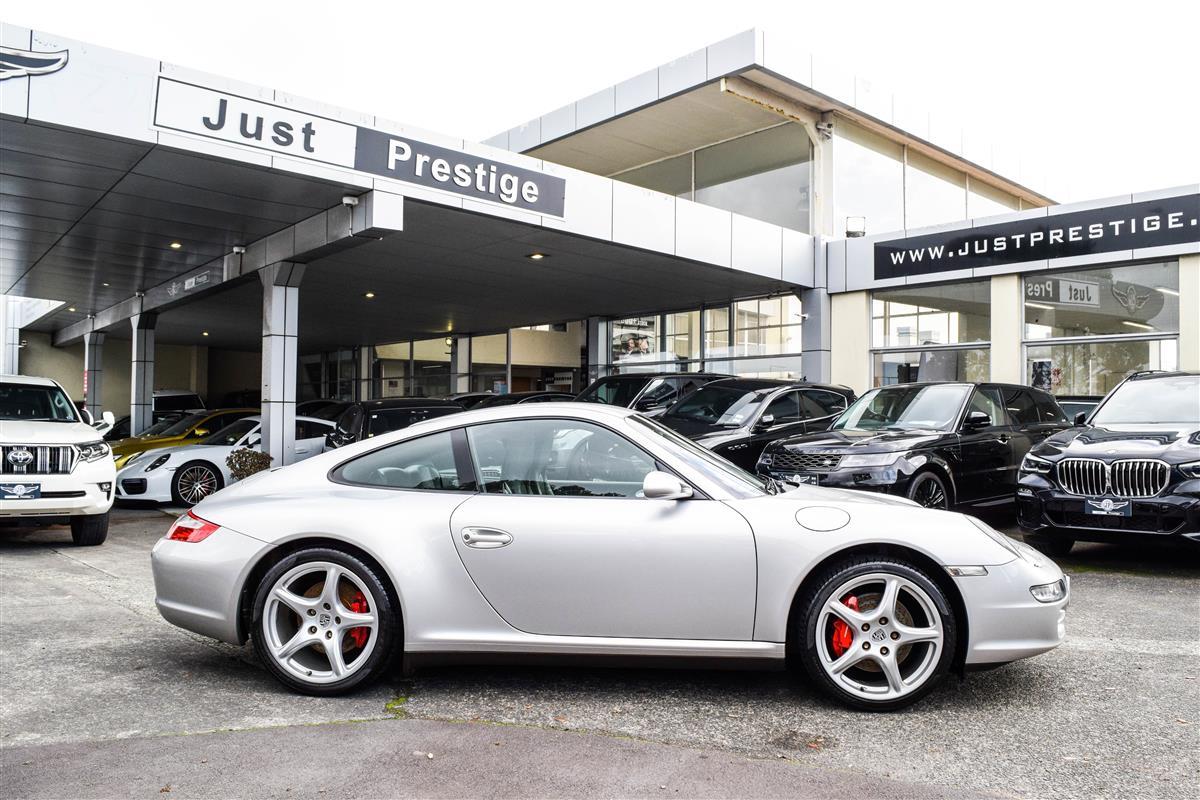 2008 Porsche 911 thumbnail