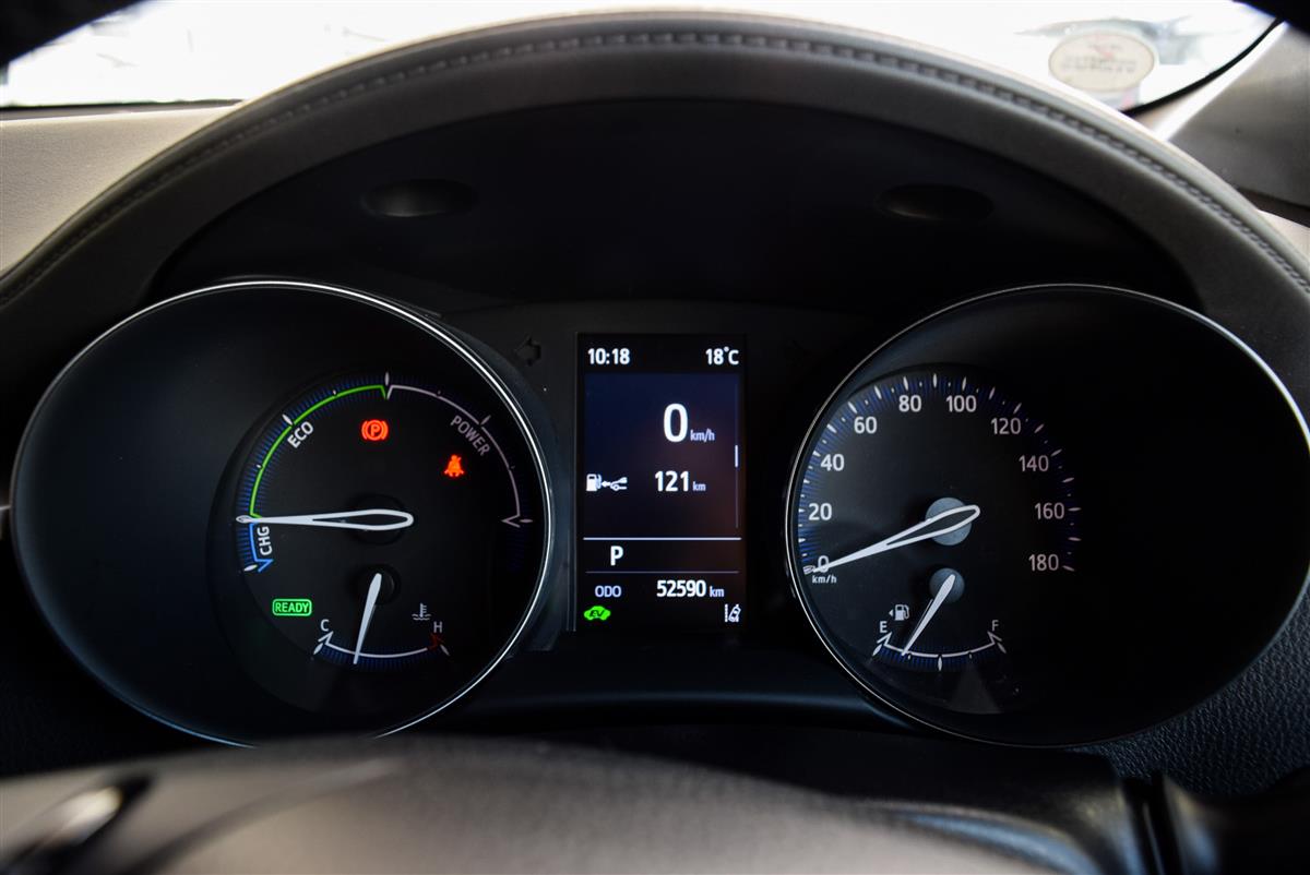 2020 Toyota C-HR thumbnail