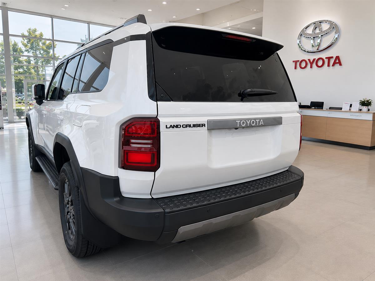 2026 Toyota Land thumbnail