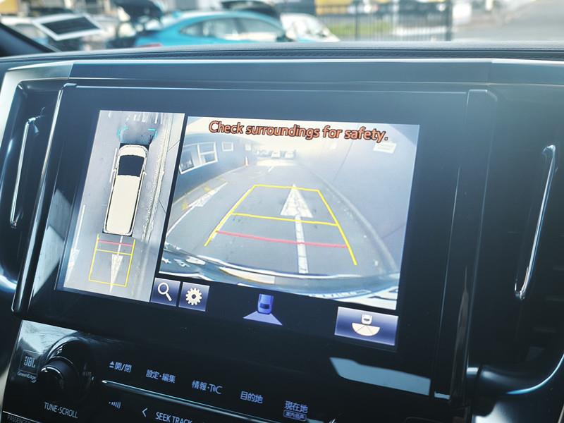 2017 Toyota Vellfire thumbnail