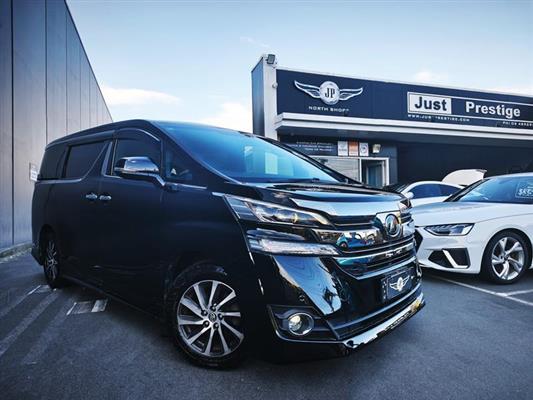2017 Toyota Vellfire thumbnail