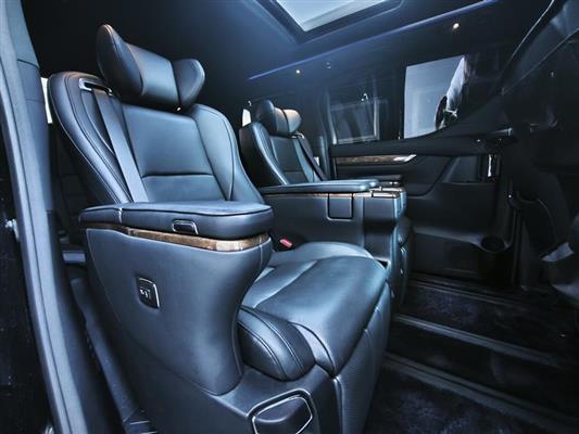 2017 Toyota Vellfire thumbnail