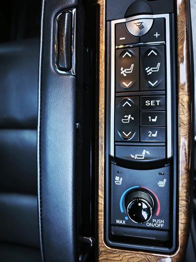 2017 Toyota Vellfire thumbnail