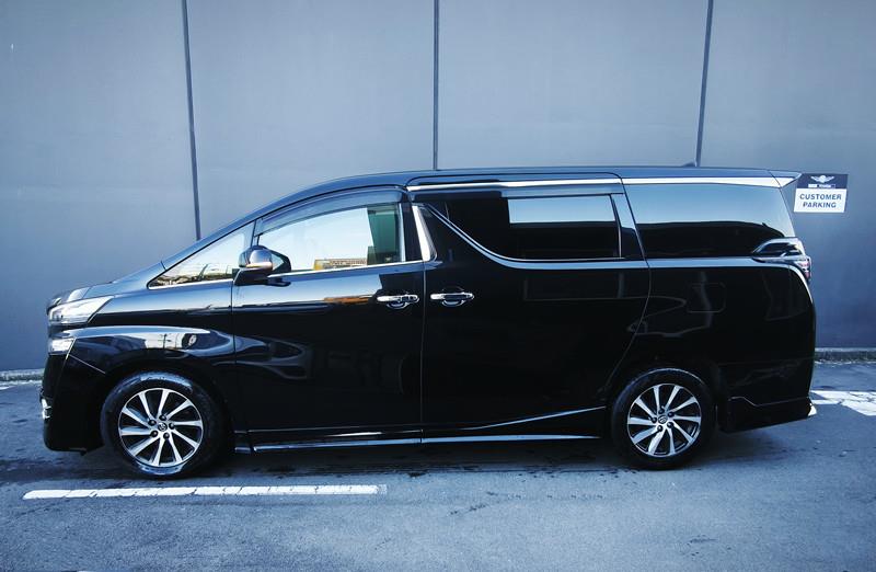 2017 Toyota Vellfire thumbnail