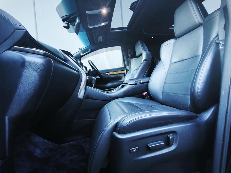2017 Toyota Vellfire thumbnail