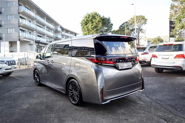 2026 Toyota Vellfire thumbnail
