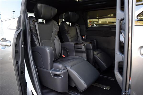 2026 Toyota Vellfire thumbnail