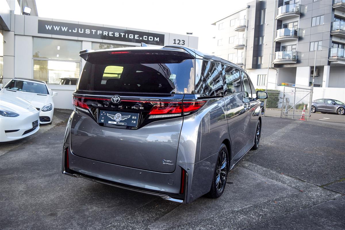 2026 Toyota Vellfire thumbnail