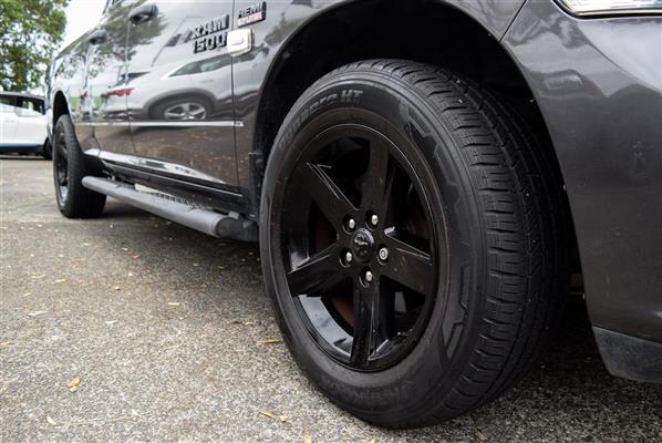 2019 Ram 1500 thumbnail
