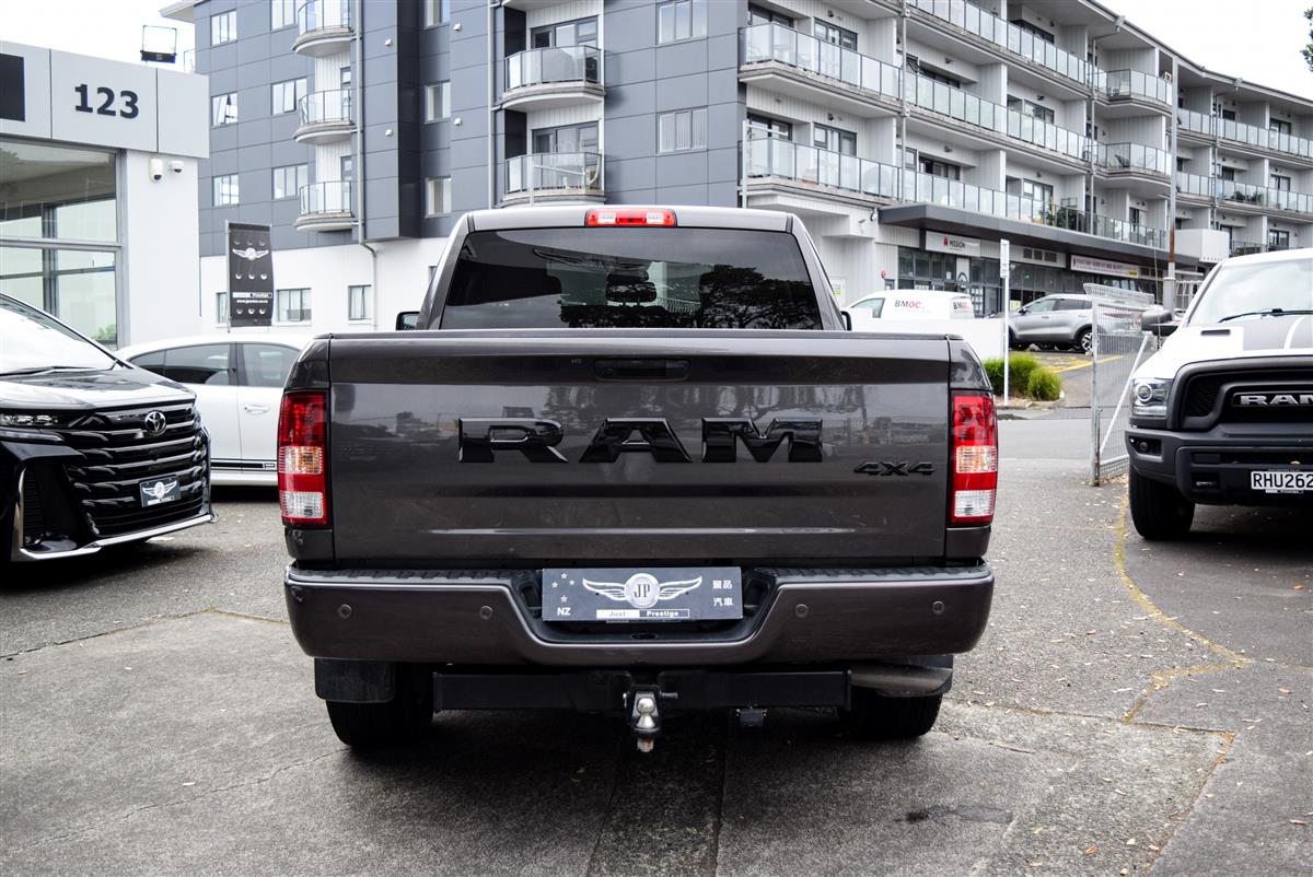 2019 Ram 1500 thumbnail