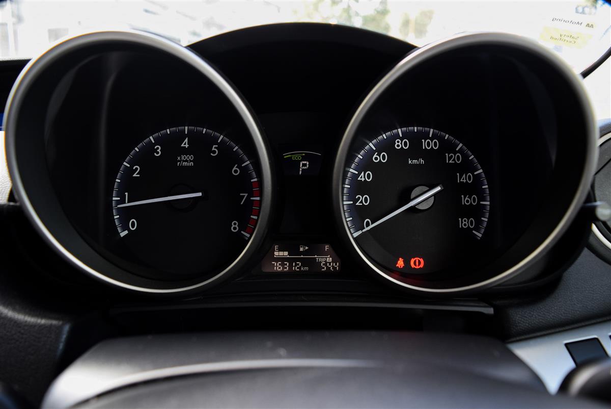 2013 Mazda Axela thumbnail