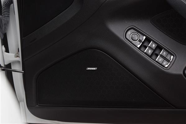 2015 Porsche Panamera thumbnail