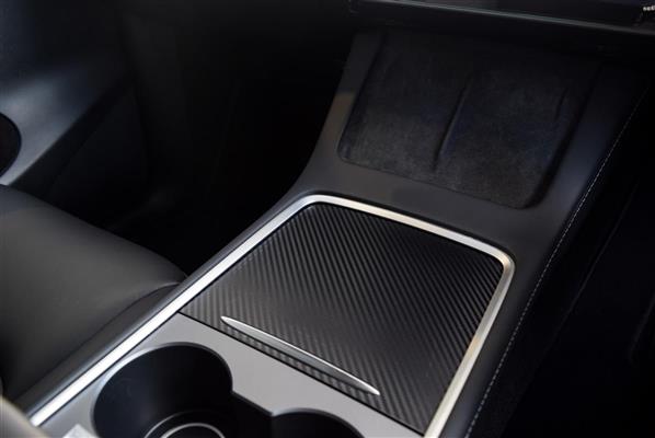 2023 Tesla Model thumbnail