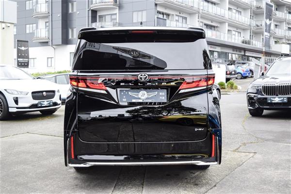 2026 Toyota Vellfire thumbnail