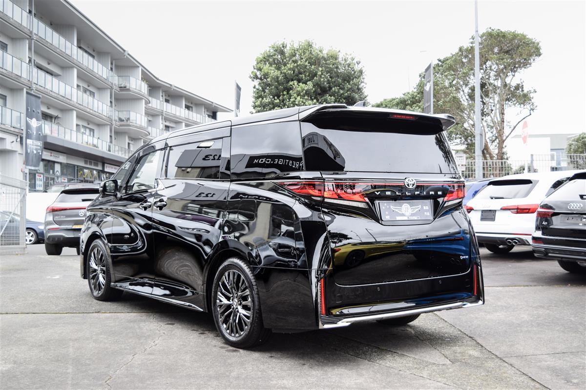 2026 Toyota Vellfire thumbnail