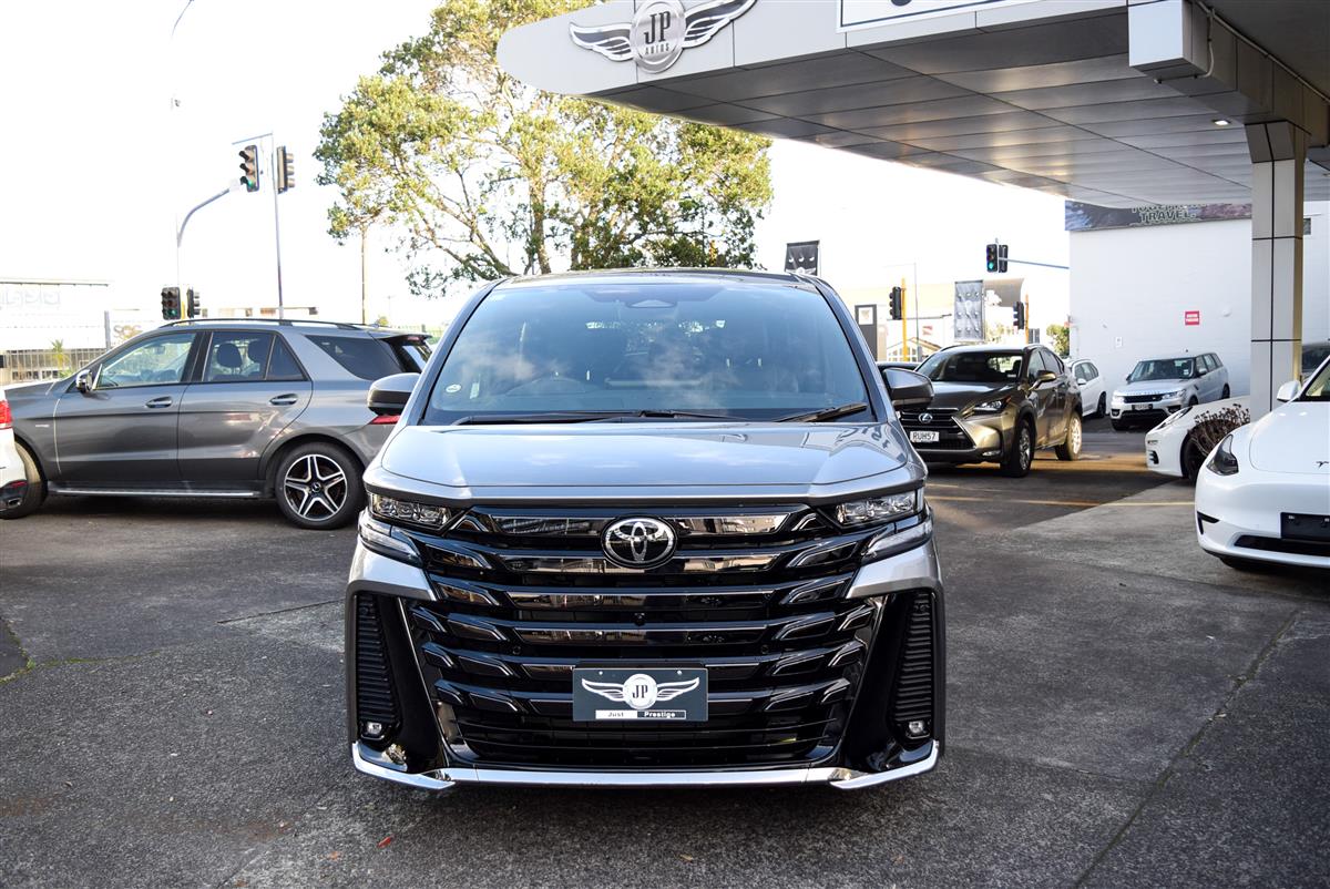 2026 Toyota Vellfire thumbnail