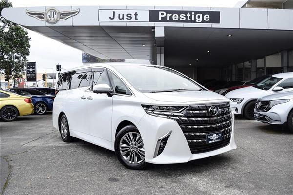 2026 Toyota Alphard thumbnail