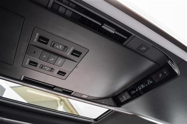 2026 Toyota Alphard thumbnail