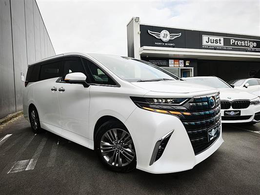 2023 Toyota Alphard thumbnail