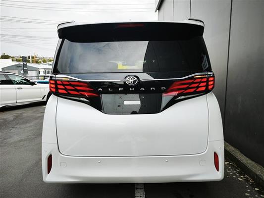 2023 Toyota Alphard thumbnail