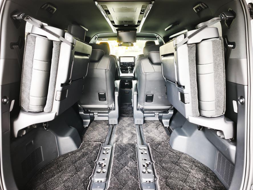 2023 Toyota Alphard thumbnail