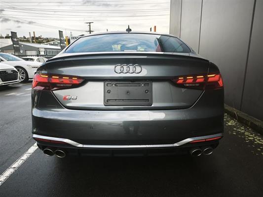 2022 Audi S5 thumbnail