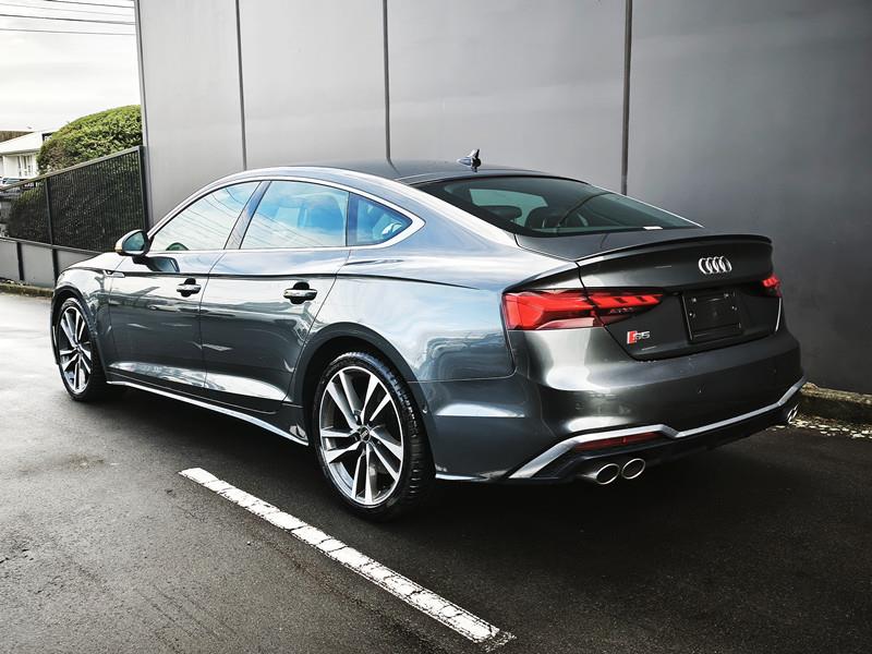 2022 Audi S5 thumbnail