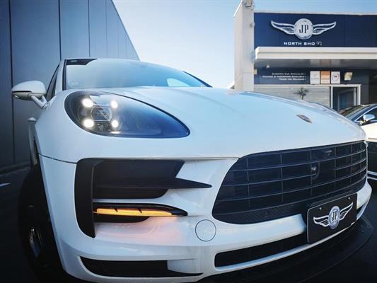 2020 Porsche Macan thumbnail