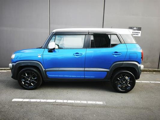 2021 Suzuki XBee thumbnail