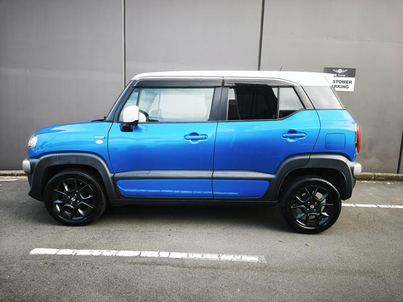 2021 Suzuki XBee thumbnail