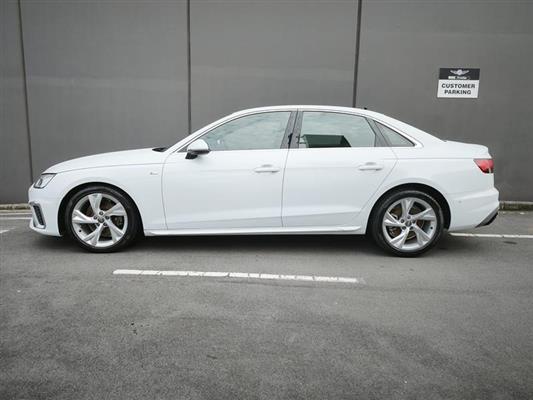2021 Audi A4 thumbnail