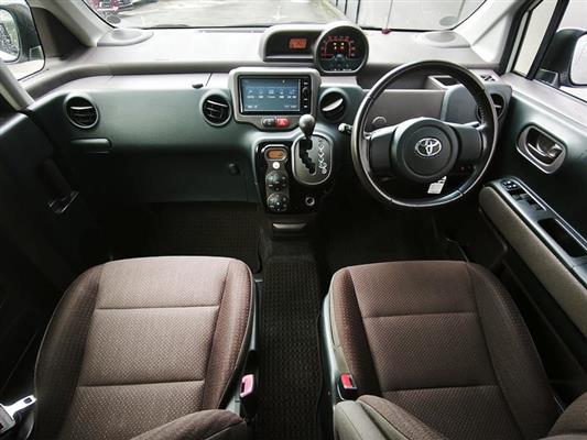 2014 Toyota Spade thumbnail