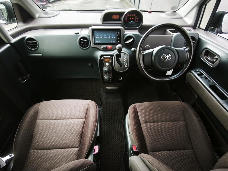 2014 Toyota Spade thumbnail