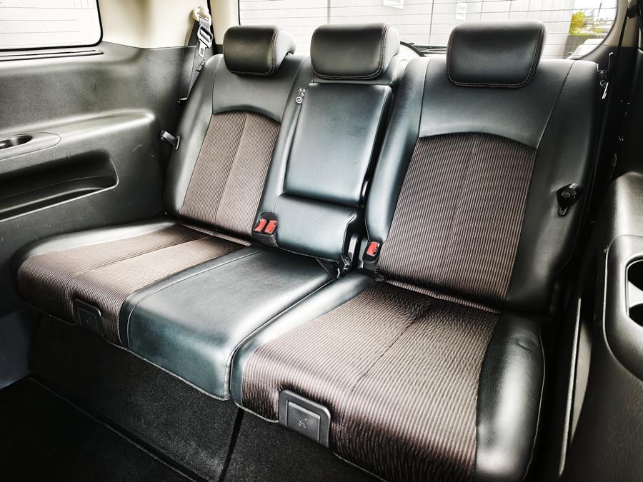 2018 Nissan Elgrand thumbnail