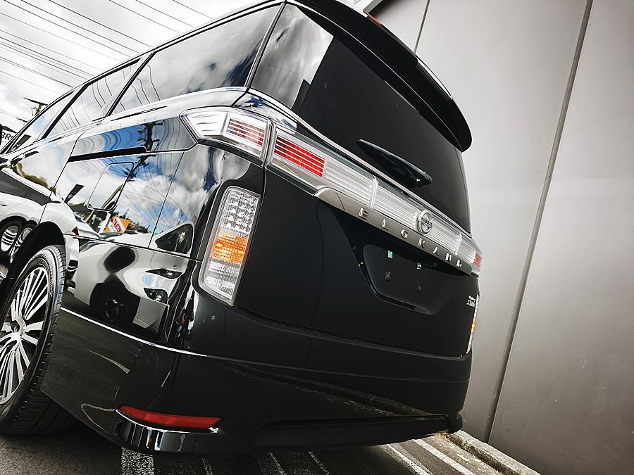 2018 Nissan Elgrand thumbnail