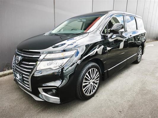 2018 Nissan Elgrand thumbnail