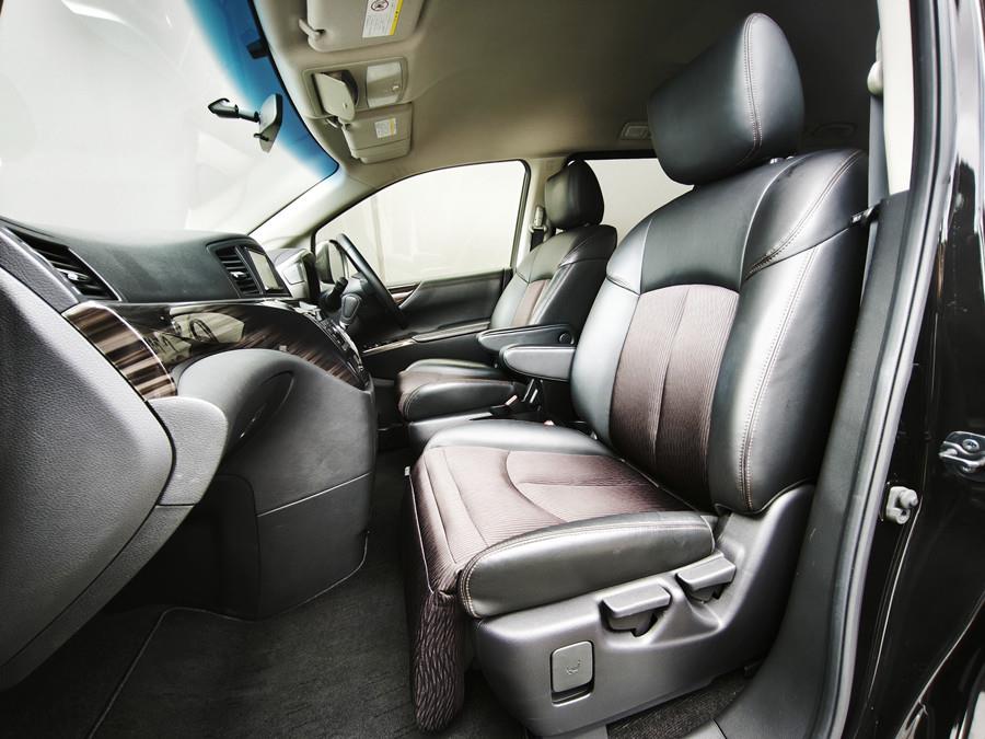 2018 Nissan Elgrand thumbnail