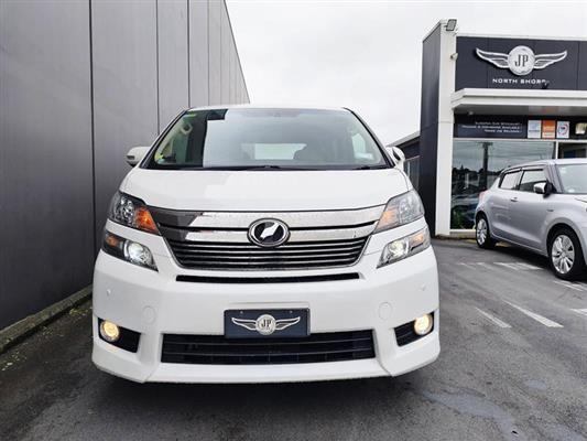 2013 Toyota Vellfire thumbnail
