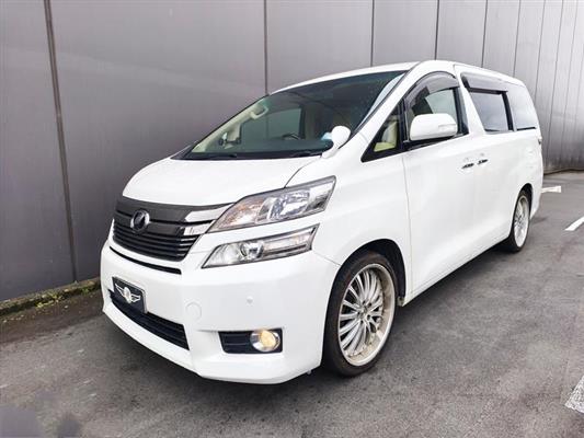 2013 Toyota Vellfire thumbnail