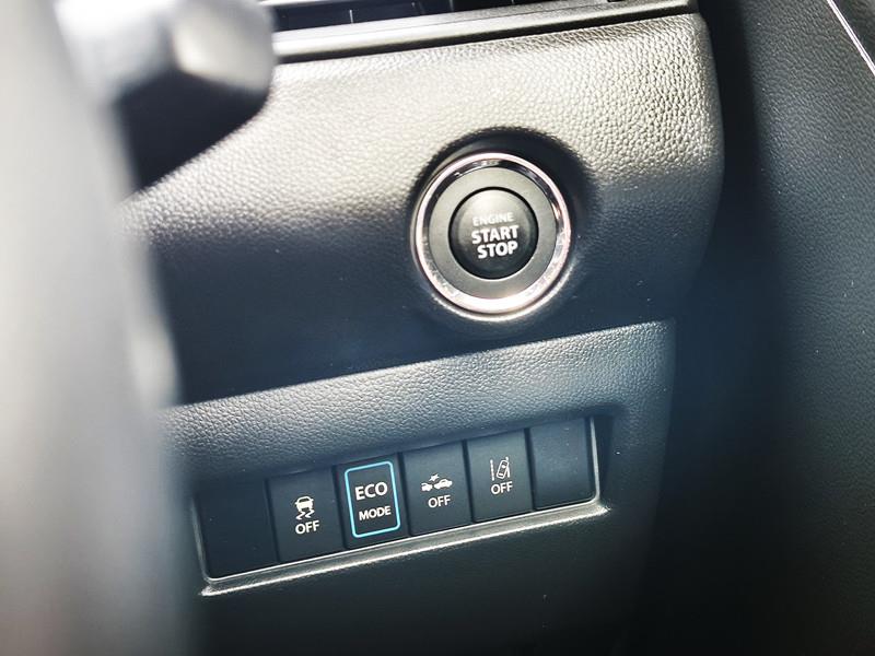2018 Suzuki Swift thumbnail