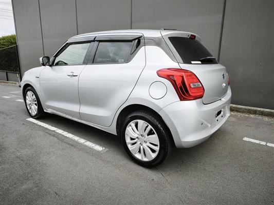 2018 Suzuki Swift thumbnail