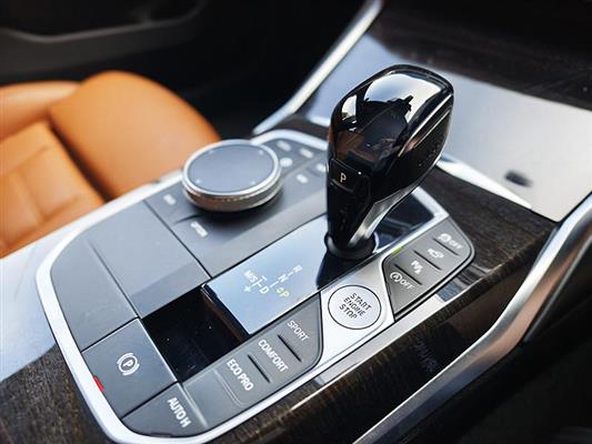 2020 BMW 320d thumbnail