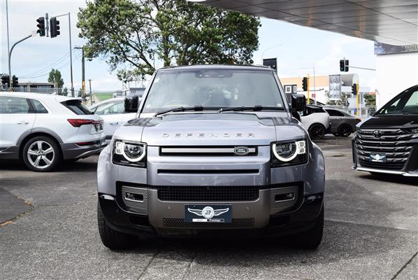 2024 Land Rover Defender thumbnail