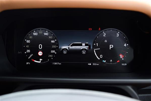 2024 Land Rover Defender thumbnail