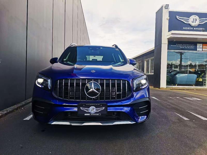 2023 Mercedes-Benz GLB thumbnail